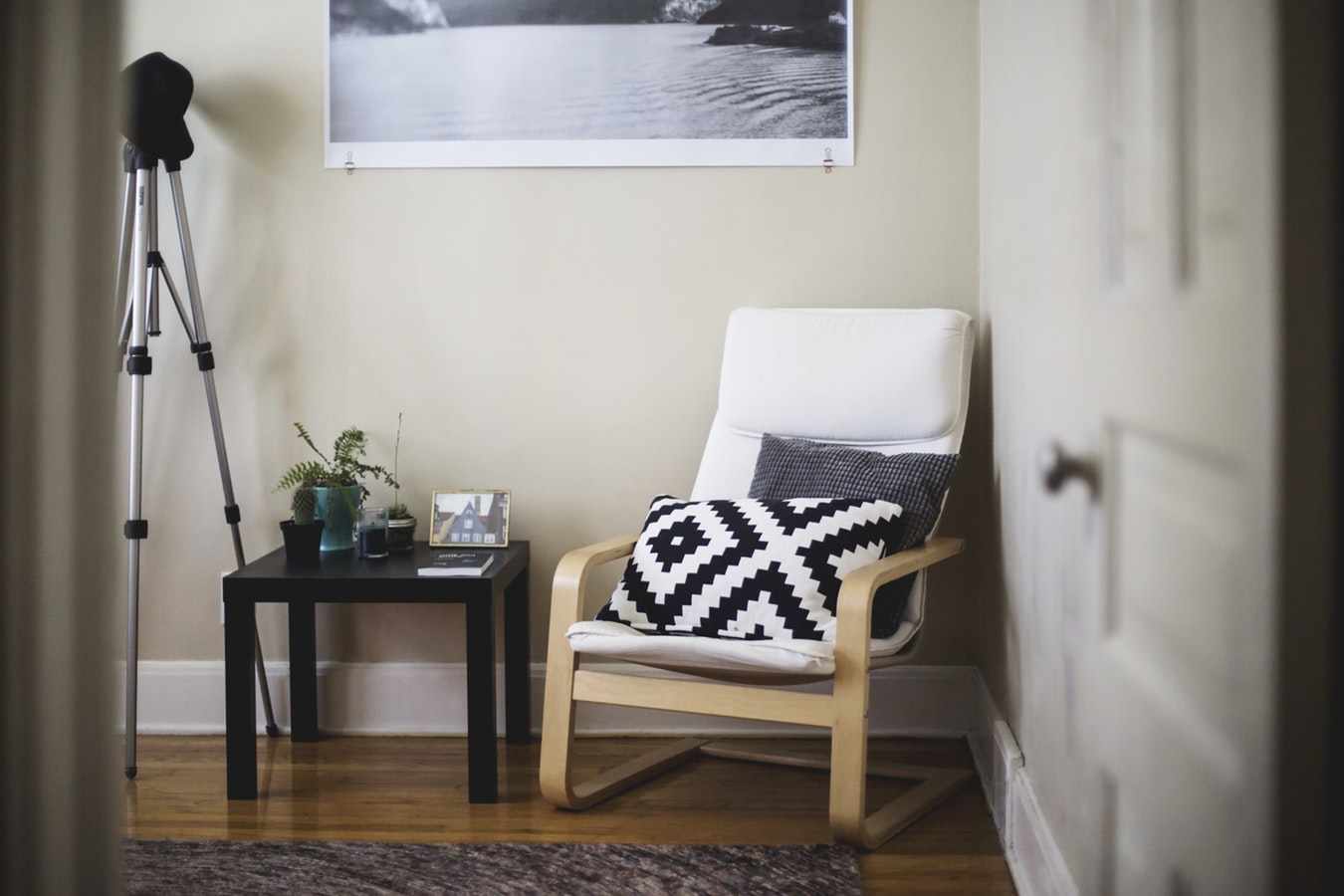 5 must-haves for decorating a student flat in Edinburgh